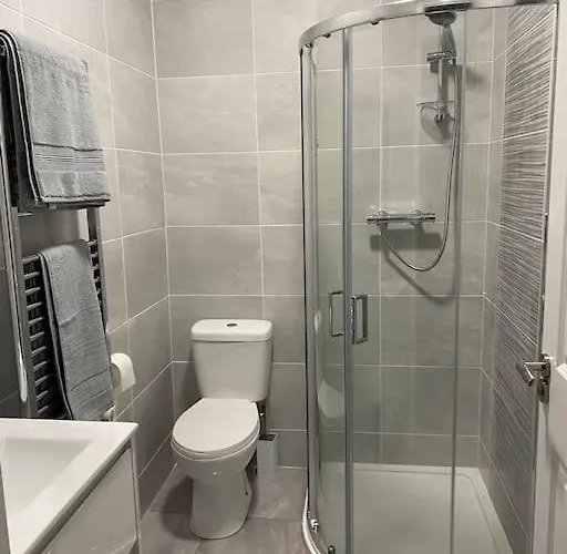 Modern 3 Bed Country